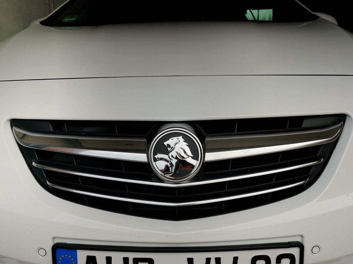 Holden Emblem